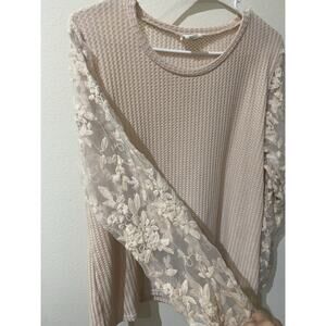 NEW Grace & Emma Top M Cream Ribbed Knit Lace Sleeve Pullover Relaxed Fit Blouse